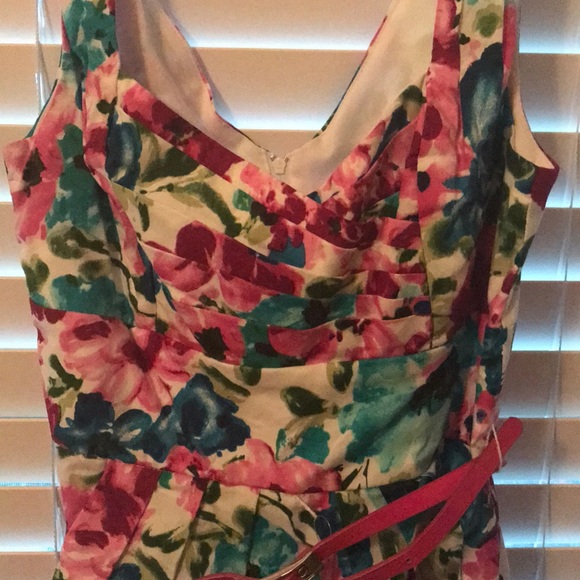 Brightly colored dress - Picture 3 of 4